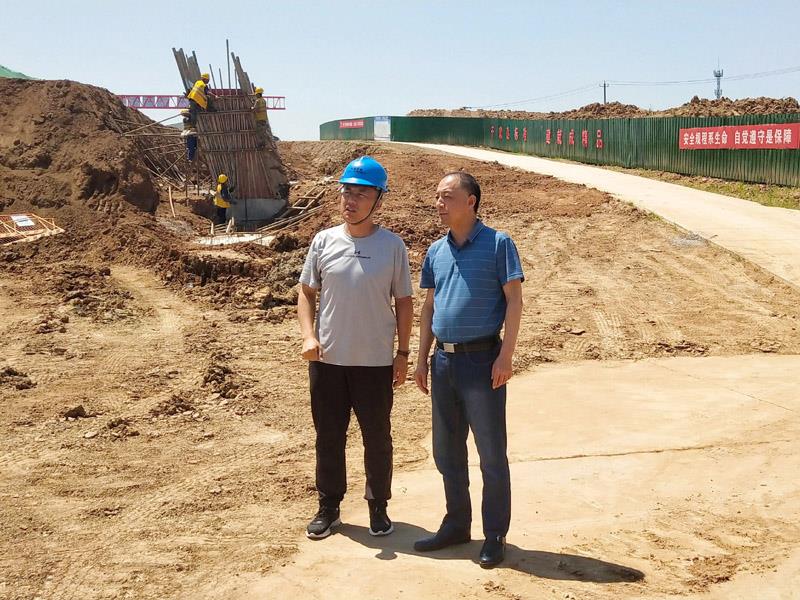 F:\集团信息宣传\集团网站\集团信息报汇总表\荣书记调研涉铁项目.jpg F:\集团信息宣传\集团网站\集团信息报汇总表\荣书记调研涉铁项目.jpg